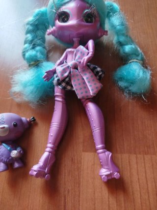 Muñeca Novi Stars con mascota