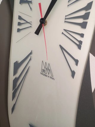 Reloj de pared moderno