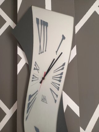 Reloj de pared moderno
