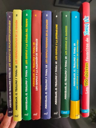 Colección de libros. Los compas