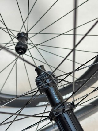 Ruedas Scope 55 Carbono stock