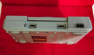 Consola PlayStation 1 con juegos y accesorios
