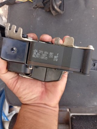Cerradura Puerta Corredera Vito Viano W639 Derecha