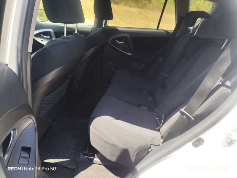 Toyota RAV4 2.2 D-4D Advance 4x4 2011, foto 8