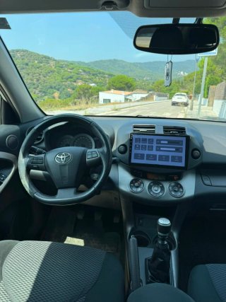 Toyota RAV4 2011