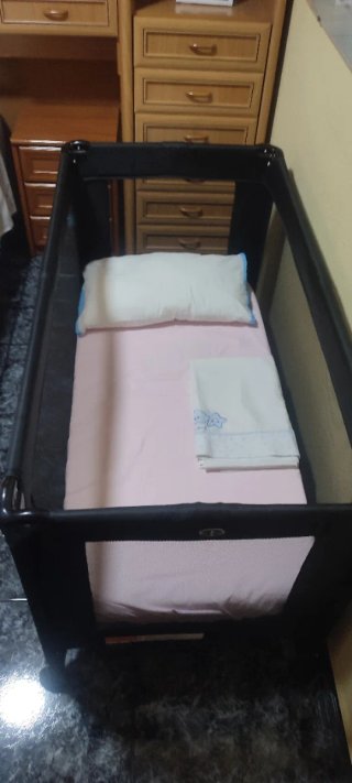 Cuna de viaje plegable