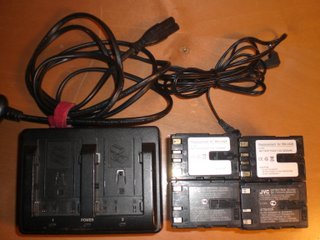 Cargador Doble Baterías JVC + 4 Baterías