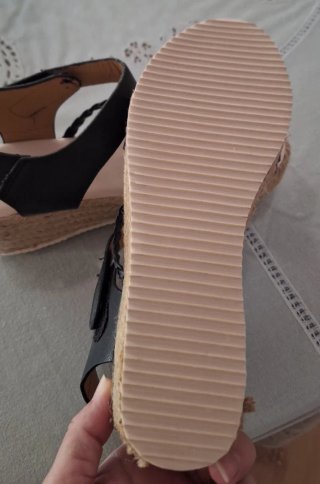 Sandalias cuña negras