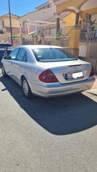 Mercedes-Benz Clase E 2004