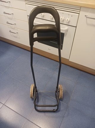 Carrito de la compra con dos ruedas
