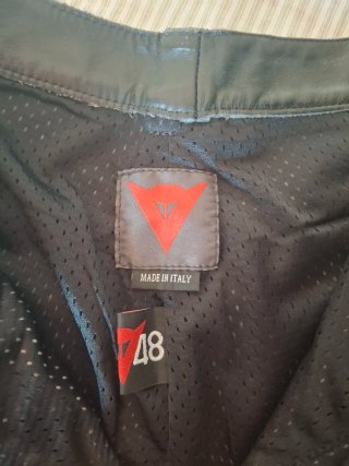 Pantalón Moto Dainese Cuero Talla 48. A estrenar.
