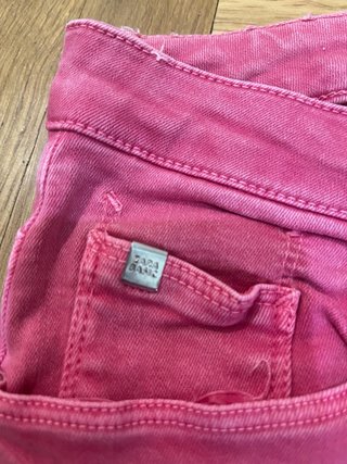 Pantalón pitillo Zara frambuesa