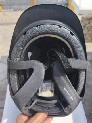 Casco de equitación negro