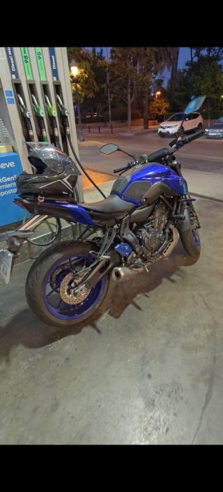 Yamaha MT-07 Azul Impecable