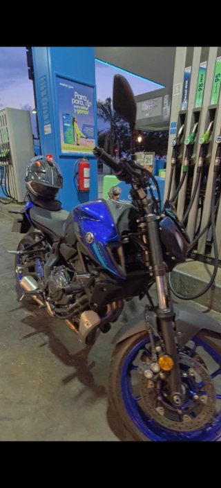 Yamaha MT-07 Azul Impecable