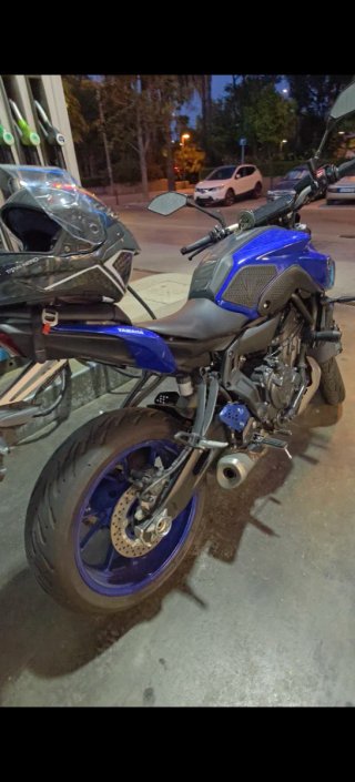 Yamaha MT-07 Azul Impecable