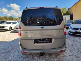 Ford Tourneo Courier 2015