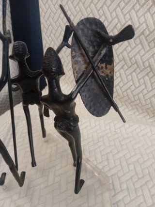 Escultura de bronce figuras danzantes