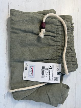Pantalones Cortos Zara Verde Oliva Talla XS