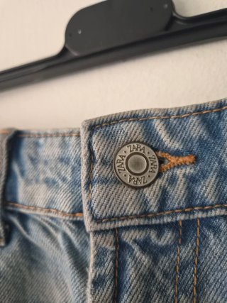 Pantaloncini Zara Denim Blu Strappati