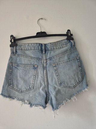 Pantaloncini Zara Denim Blu Strappati