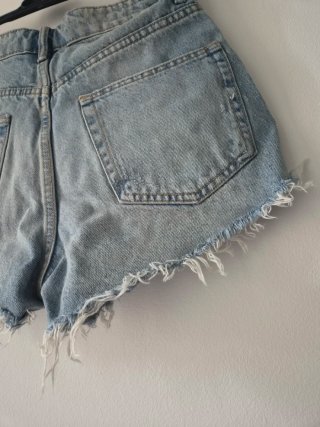 Pantaloncini Zara Denim Blu Strappati