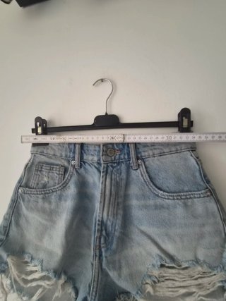 Pantaloncini Zara Denim Blu Strappati