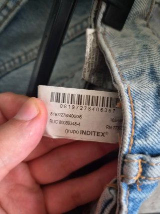 Pantaloncini Zara Denim Blu Strappati
