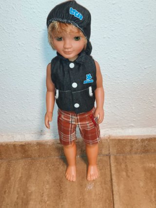 Muñeco Lucas niño ropa cuadros