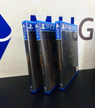 PS4 Dark Souls Trilogy