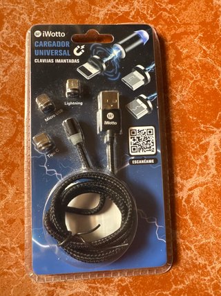 Cargador Universal iWotto Clavijas Iman.