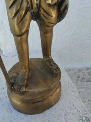 Figura de metal 165€