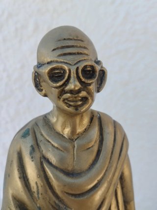 Figura de metal 165€