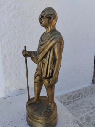 Figura de metal 165€