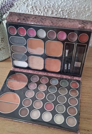 Estuche Maquillaje Magic Studio Serpiente Rosa