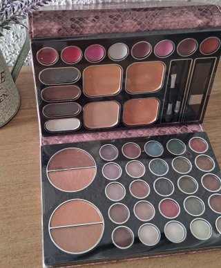 Estuche Maquillaje Magic Studio Serpiente Rosa