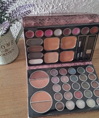 Estuche Maquillaje Magic Studio Serpiente Rosa