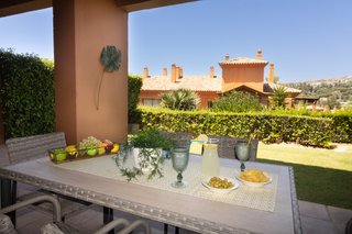 Precioso apartamento en Benatalaya, planta baja