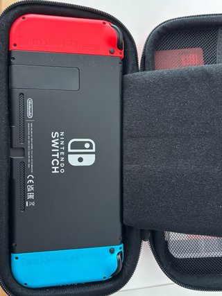 Nintendo Switch Azul y Rojo