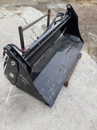 Pala Almeja Minicargador