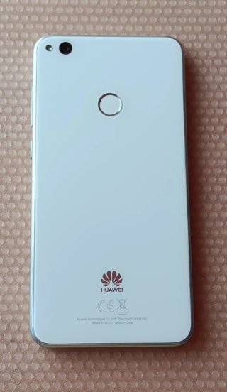 Huawei P8 Lite (Leer)