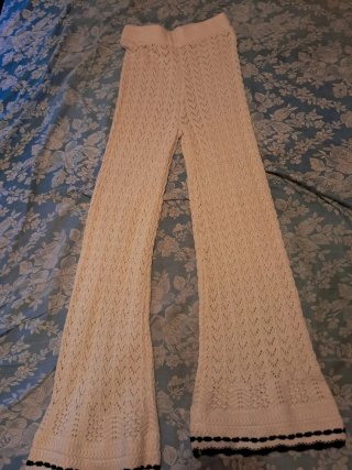 Pantalones blancos de punto