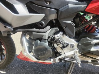 BMW F 900 XR SPORT Roja/Plata