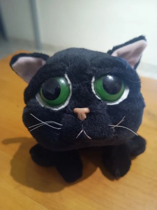 Peluche Gato Negro Ojos Verdes