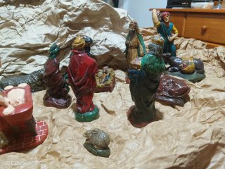 Belén figuras artesanales son figuras de casi 20cm