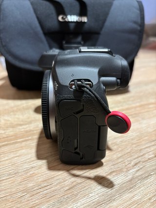 Canon EOS R7 + Lente Sigma 10-50mm f2.8