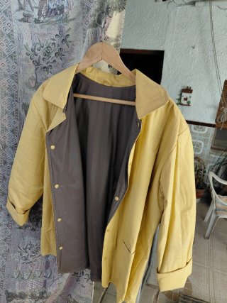 Chubasquero Avon Amarillo