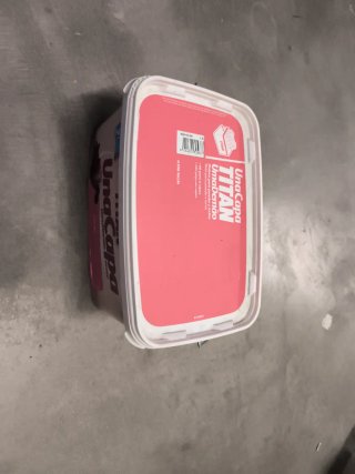 Bote de pintura Titan UnaCapa Fucsia 2L
