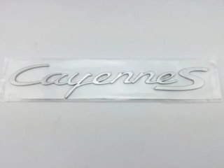 EMBLEMA TRASERO PORSCHE CAYENNE PLATA O NEGRO