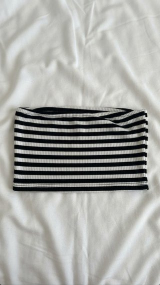 Top Shein Rayas Negras y Blancas Talla XS